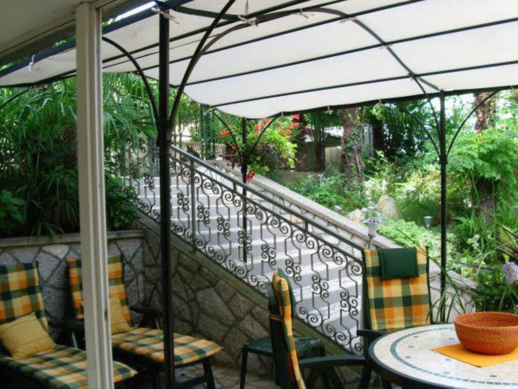 Image 3812579 - 6