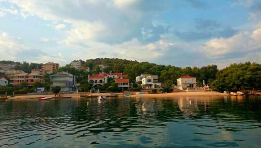 Image 3814615 - 7