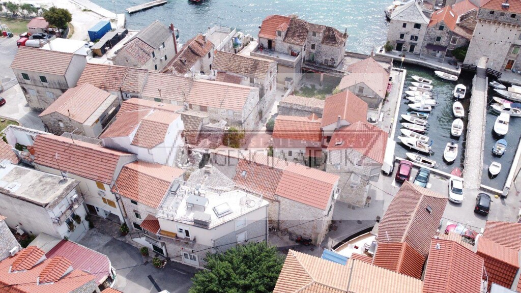 Image 8