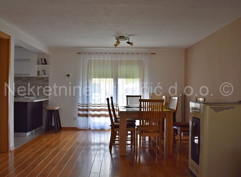 Image 4417636 - 6