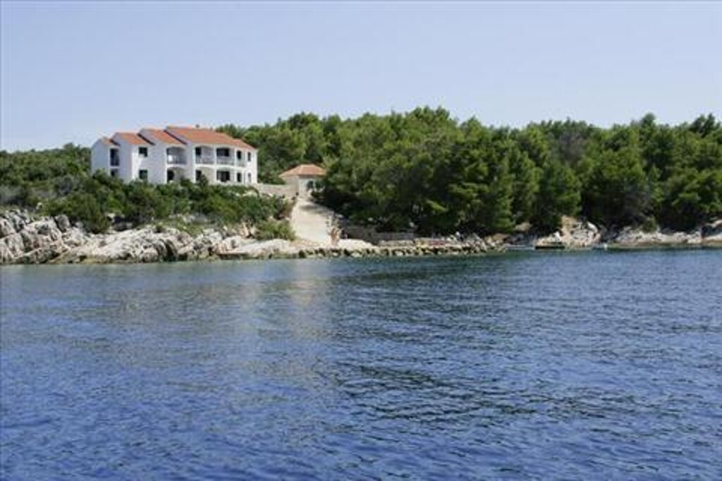 Image 3813389 - 2