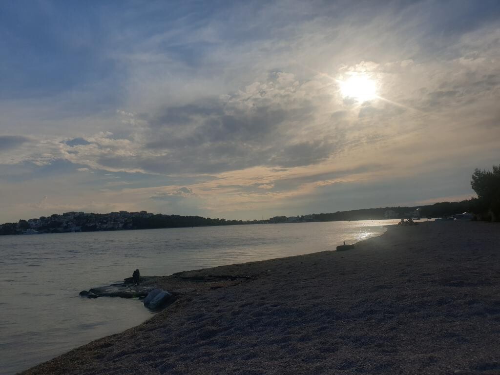 Image 3811784 - 7