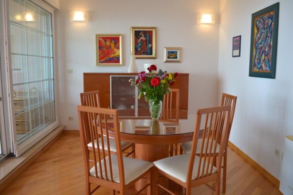Image 3813365 - 9