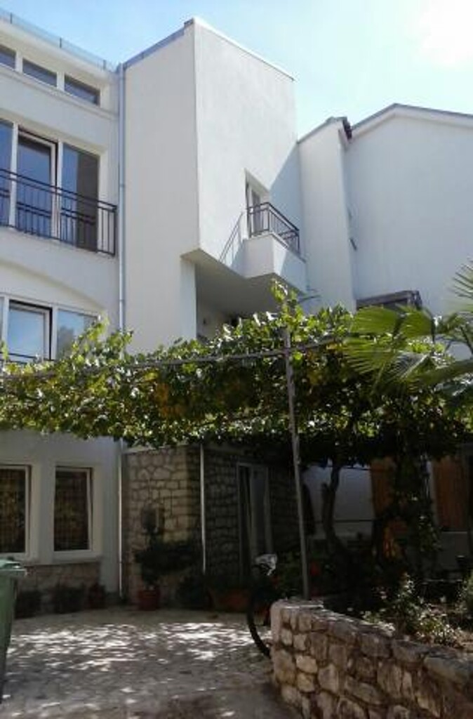Image 3838524 - 9