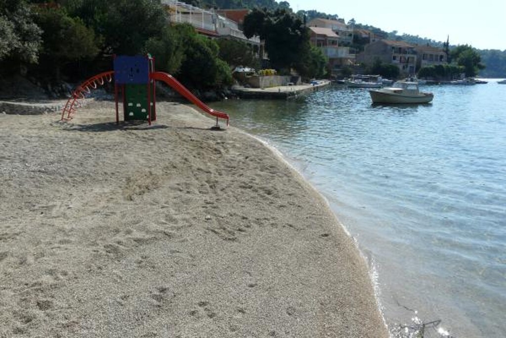 Image 3813294 - 4