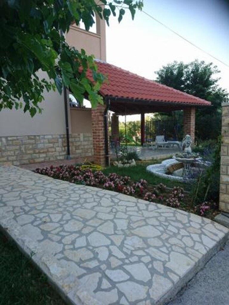Image 3814311 - 6
