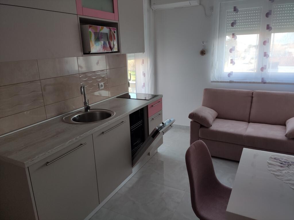 Image 3815066 - 12