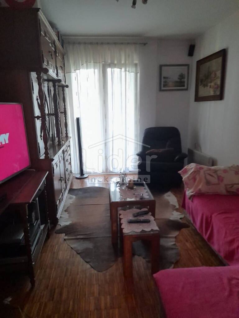 Image 12