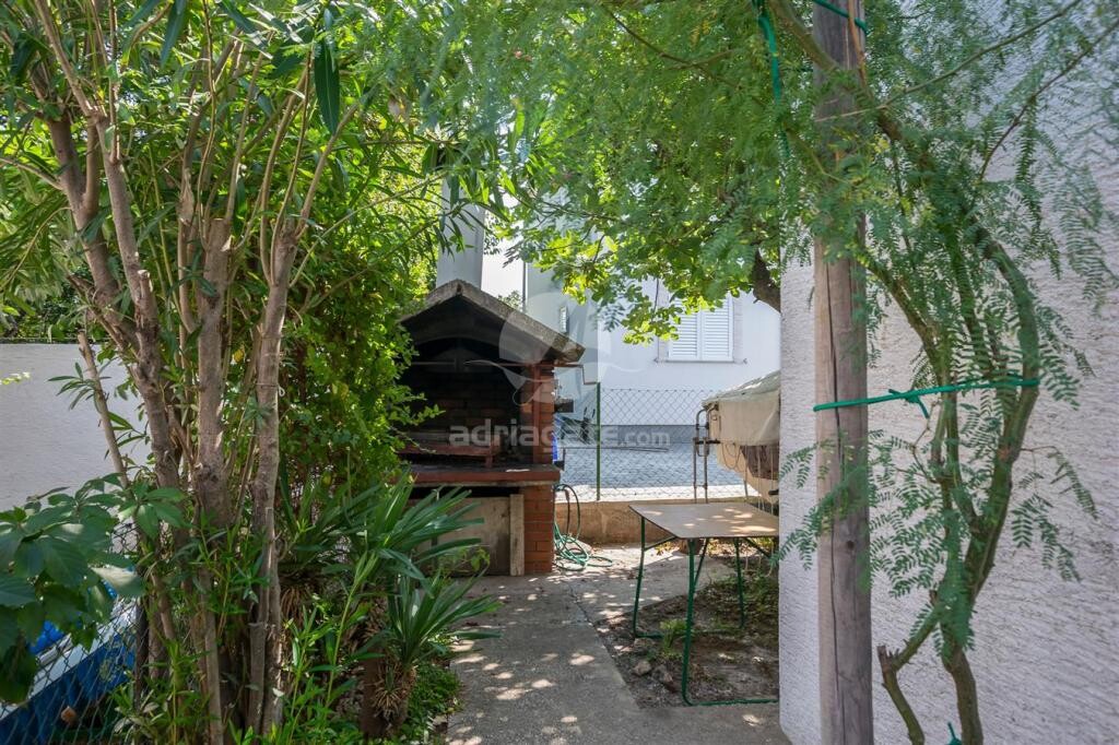 Image 4687658 - 11