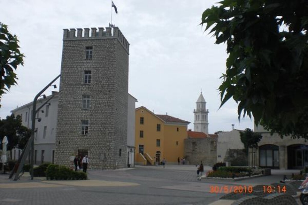 Image 3810867 - 20