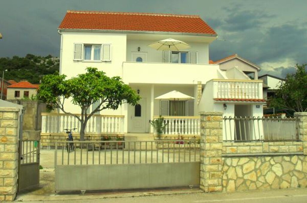 Image 3813224 - 2