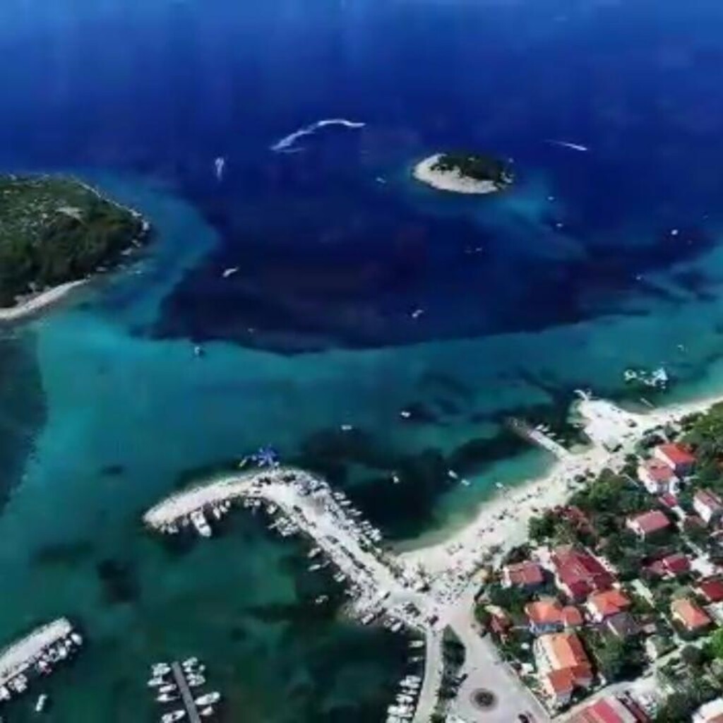 Image 3838813 - 16