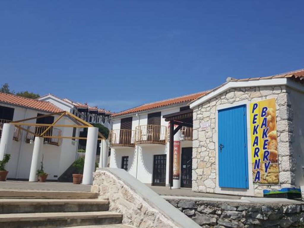 Image 3813608 - 16