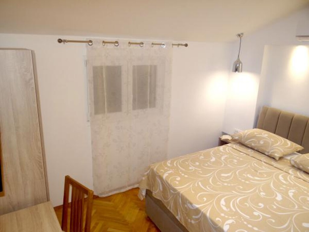 Image 3812545 - 7