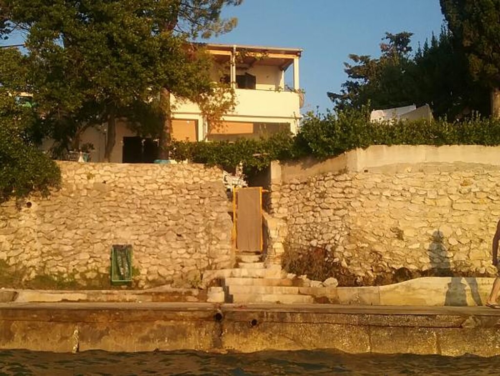 Image 3811190 - 6