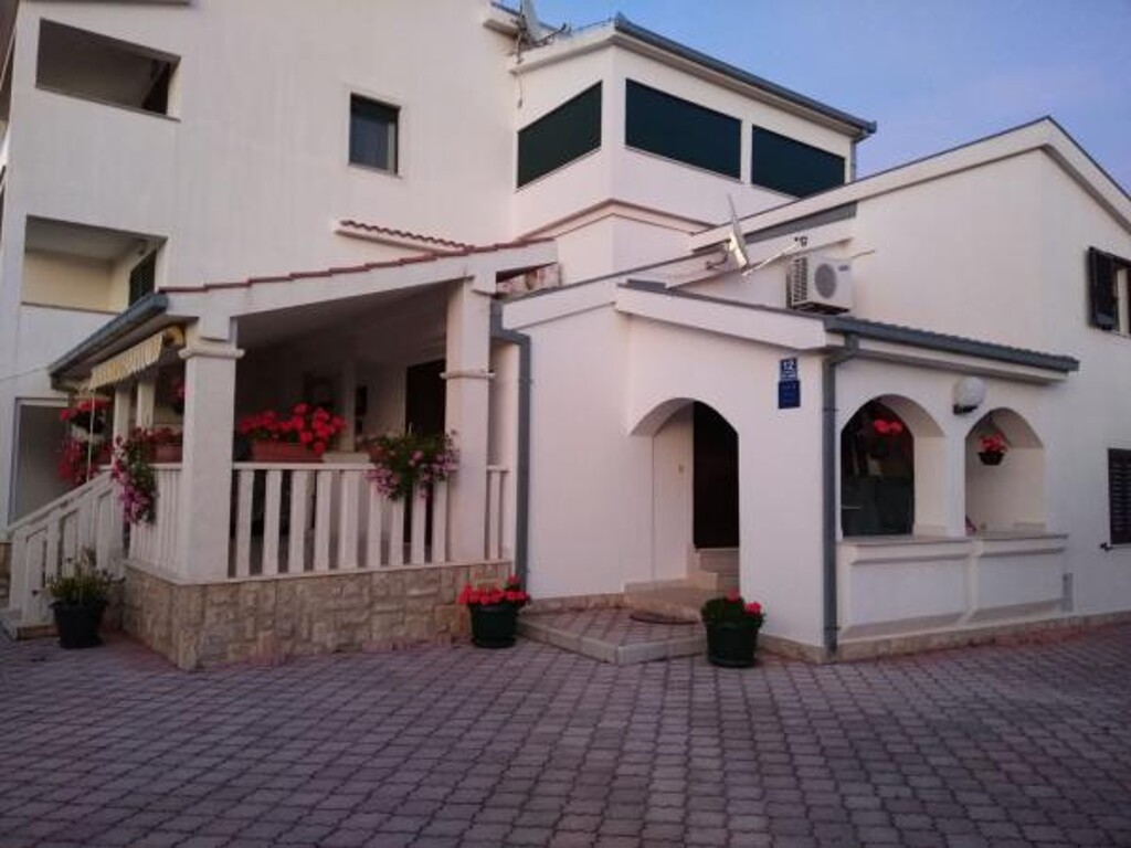 Image 3814703 - 3