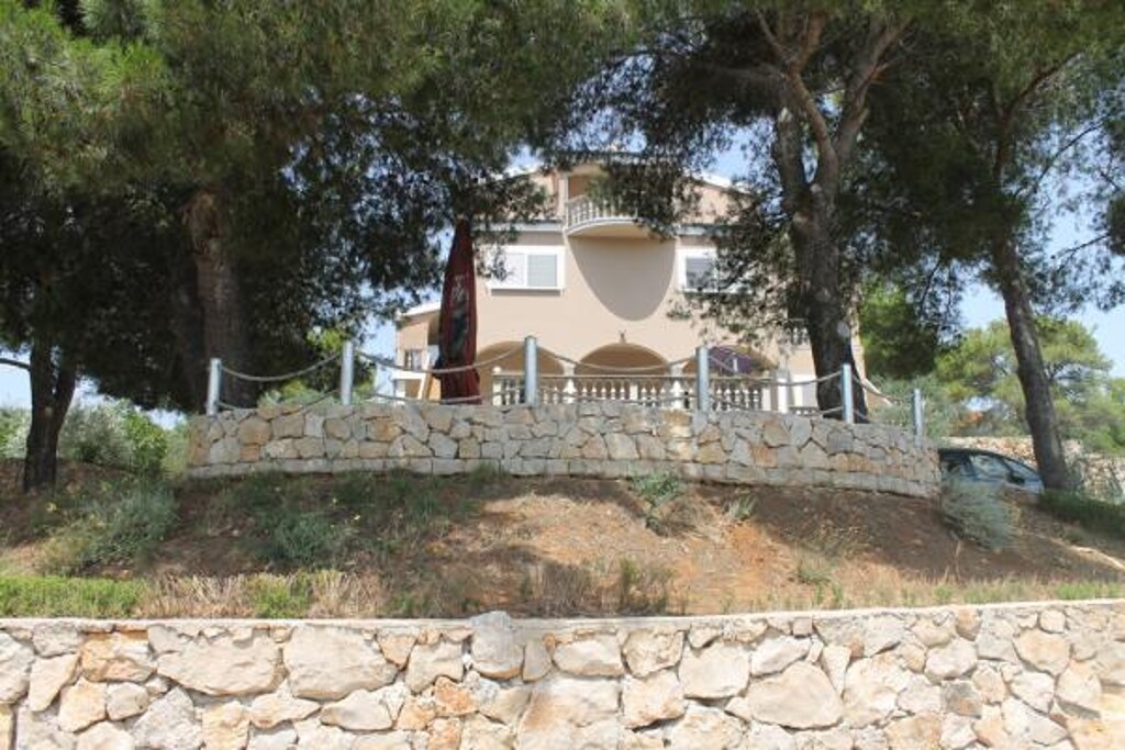 Image 3812428 - 8