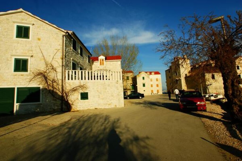 Image 3813316 - 10