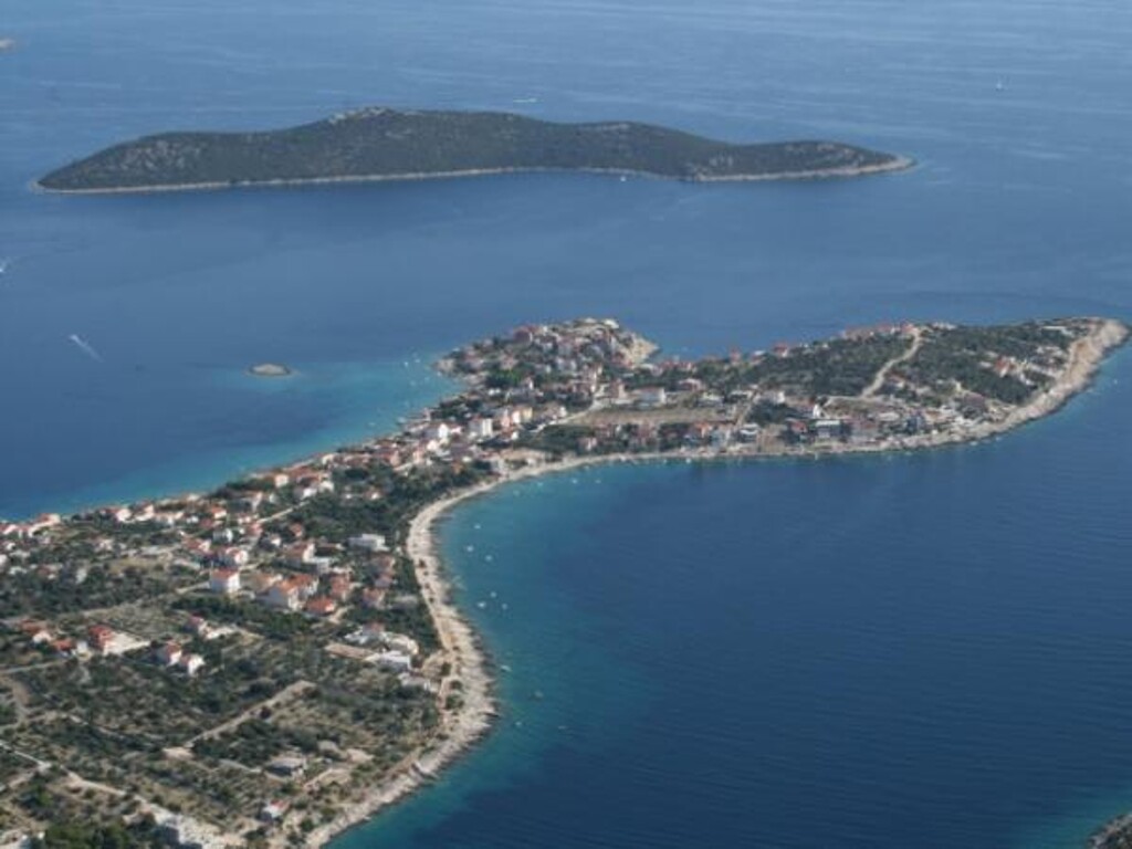 Image 3811533 - 5