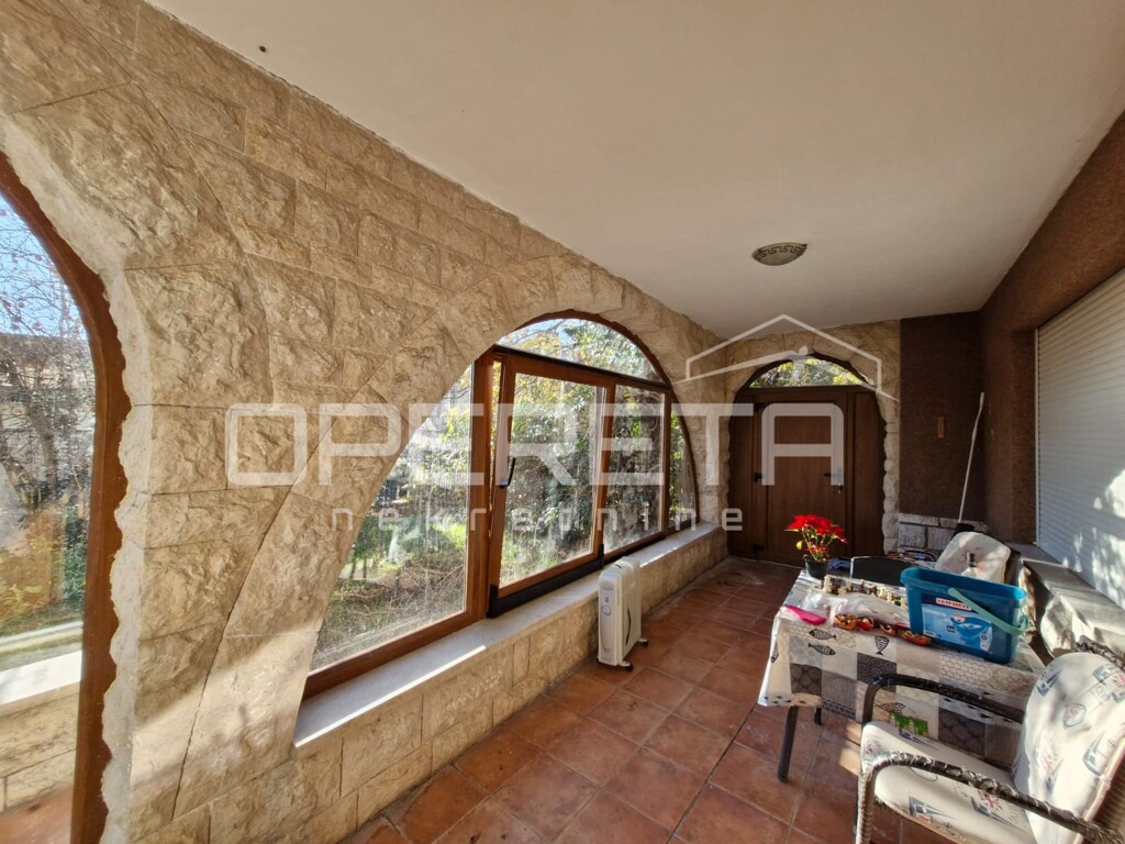 Image 9