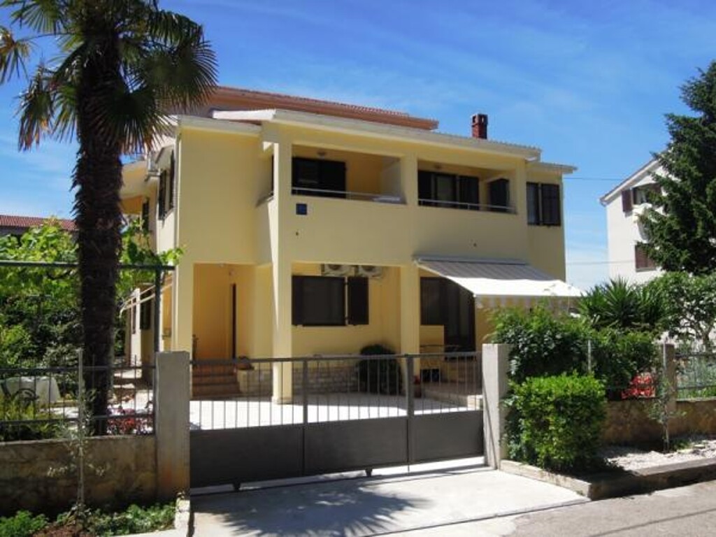 Image 3814407 - 6