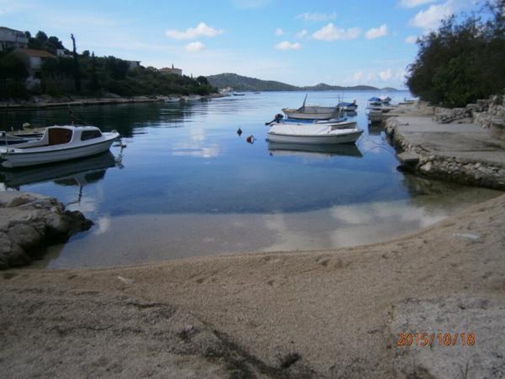 Image 3813239 - 4