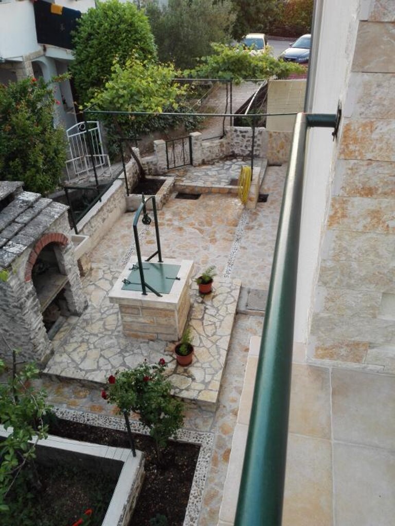 Image 3839049 - 24