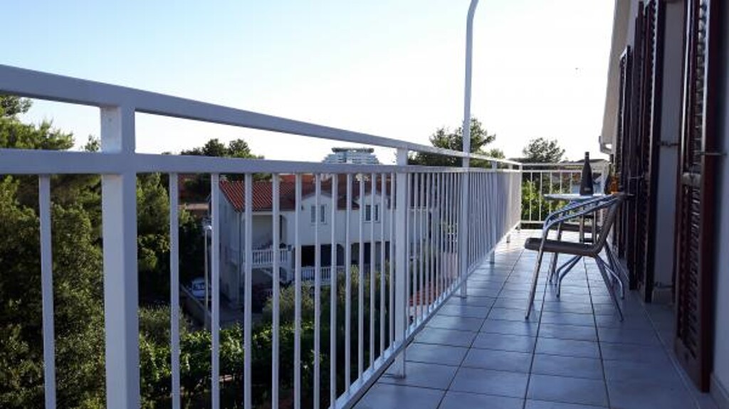 Image 3812199 - 28