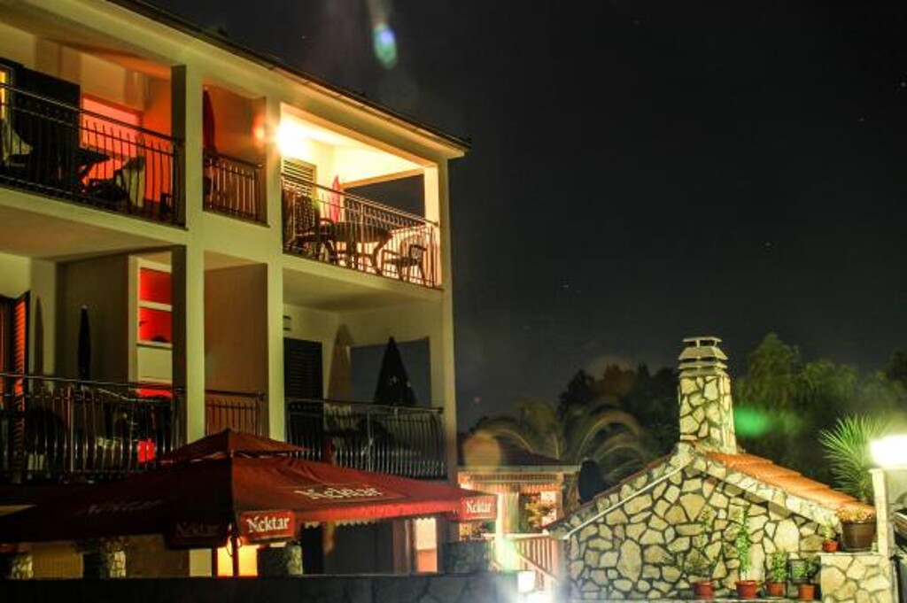 Image 3814703 - 11