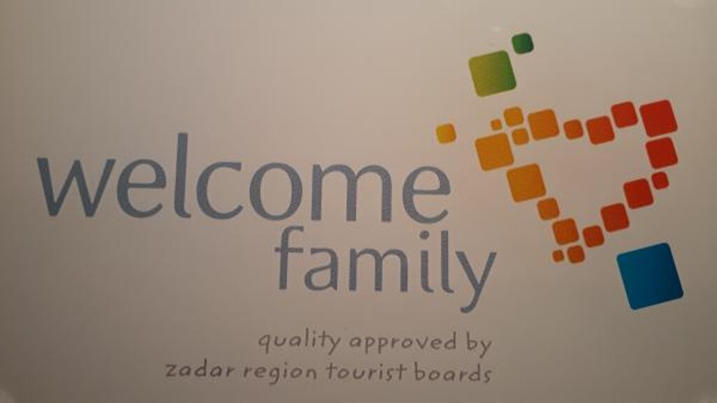 Image 3811857 - 4
