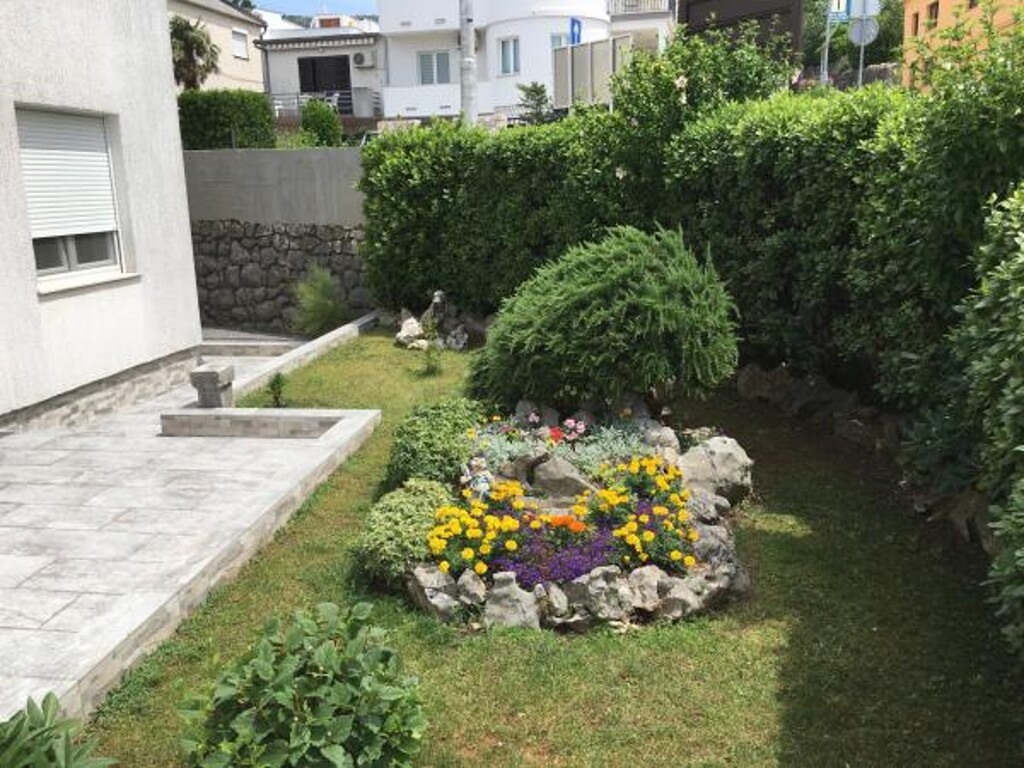 Image 3810600 - 2
