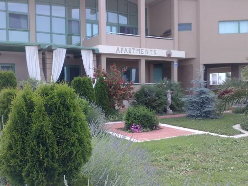 Image 3813772 - 8
