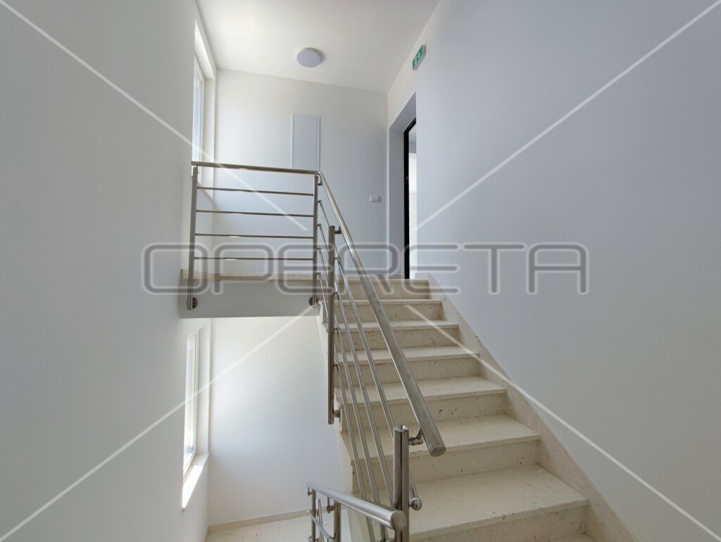 Image 18