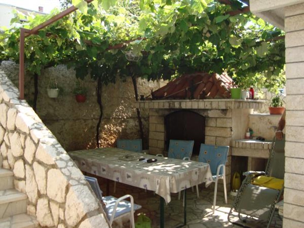 Image 3839030 - 4
