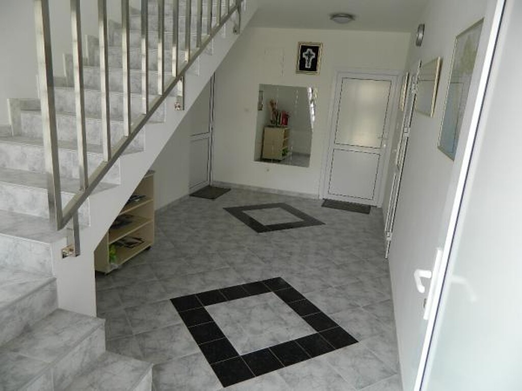 Image 3838991 - 11