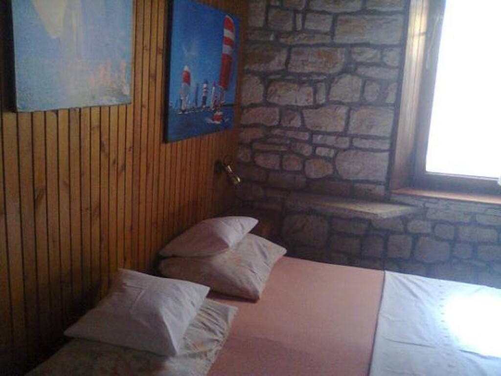 Image 3823626 - 19