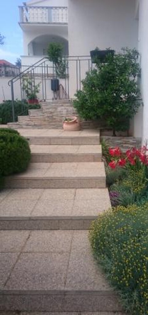 Image 3814813 - 4