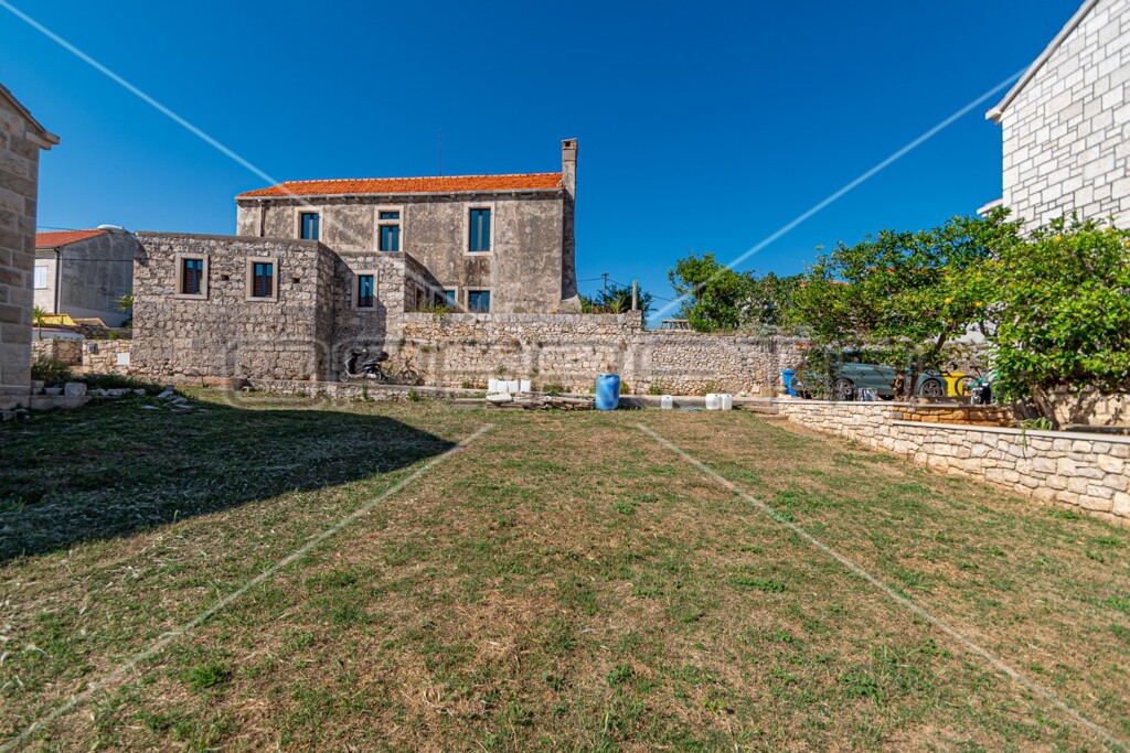 Image 9