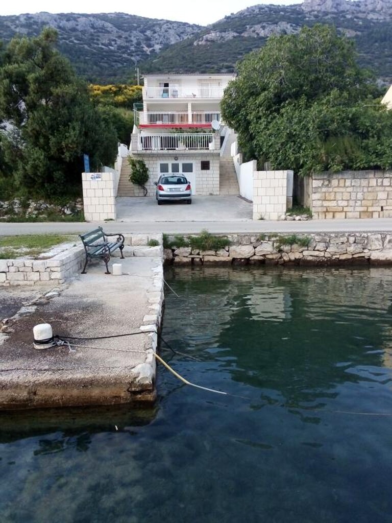 Image 3810929 - 22