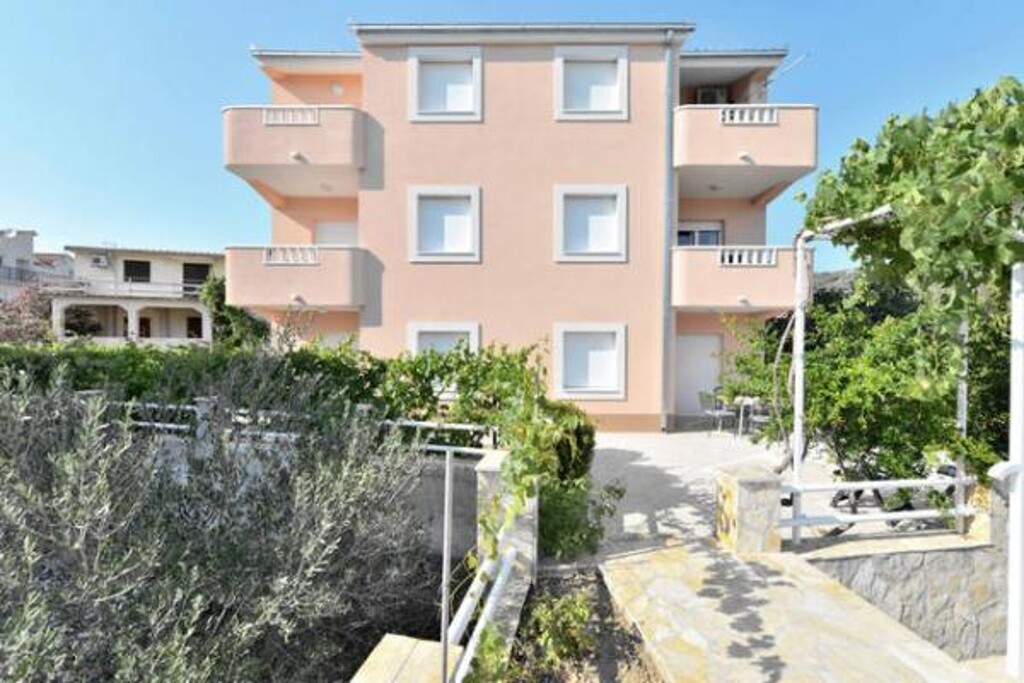 Image 3812281 - 1