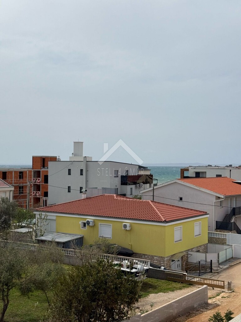 Image 12