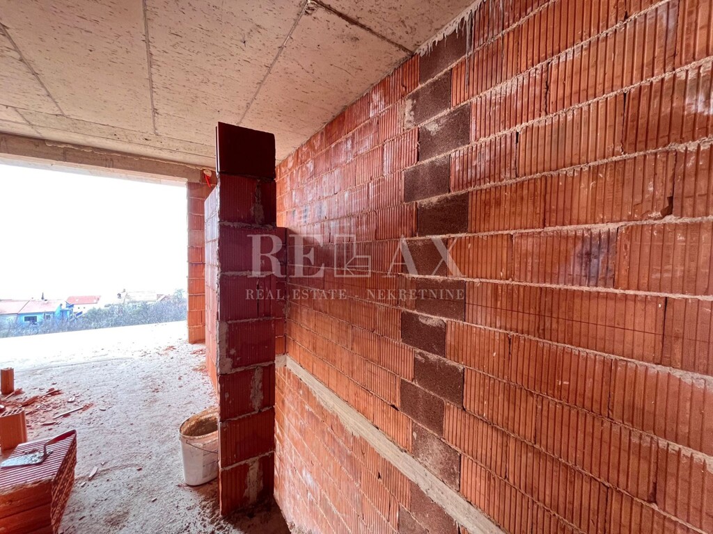 Image 12
