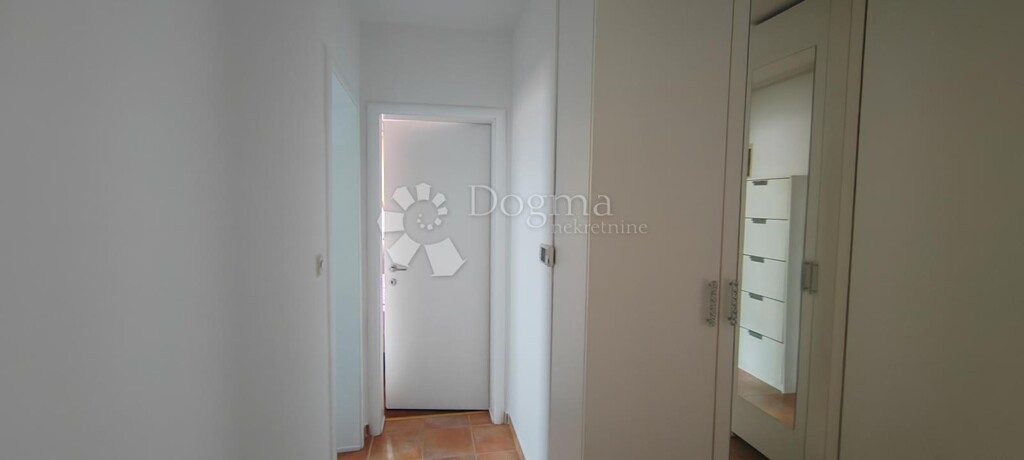 Image 6247990 - 13