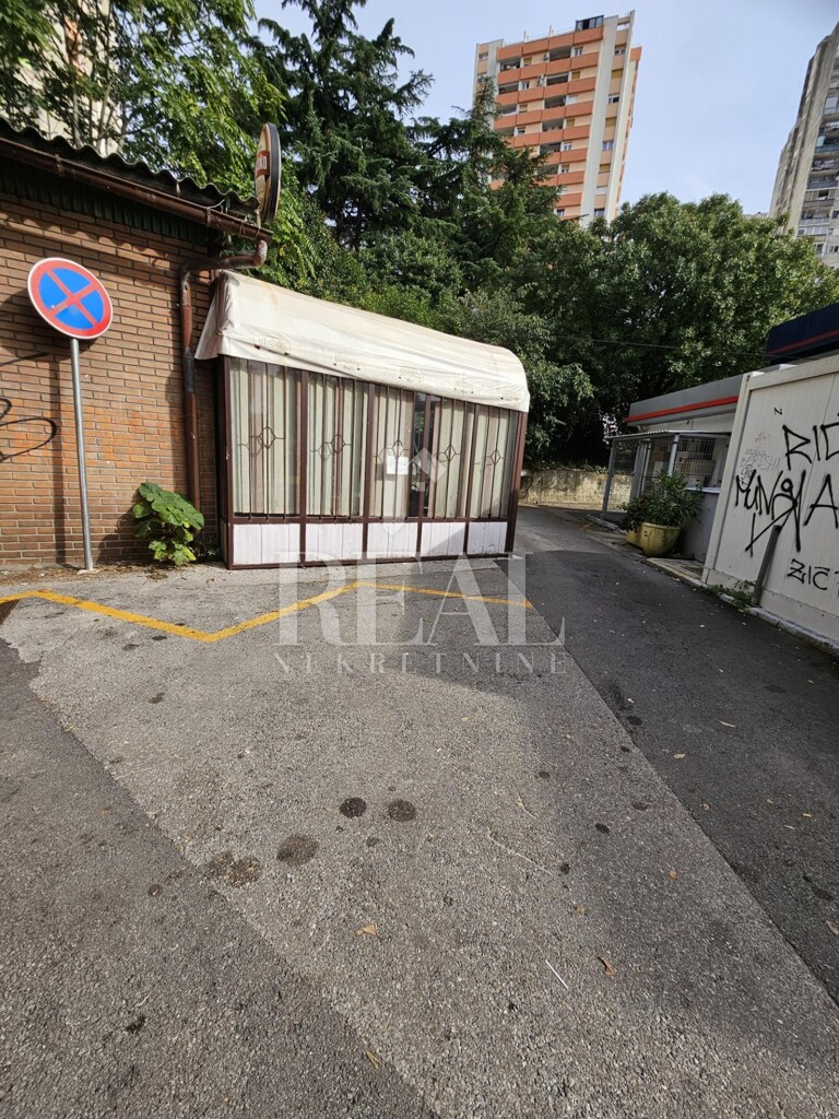 Image 10