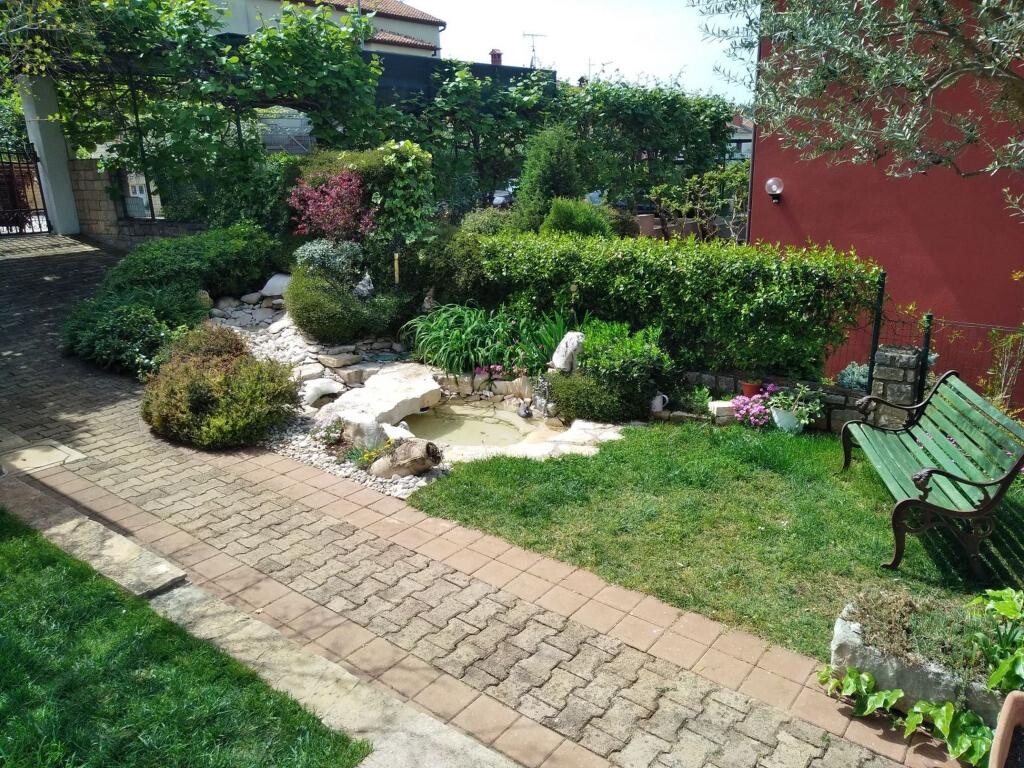 Image 3811518 - 6