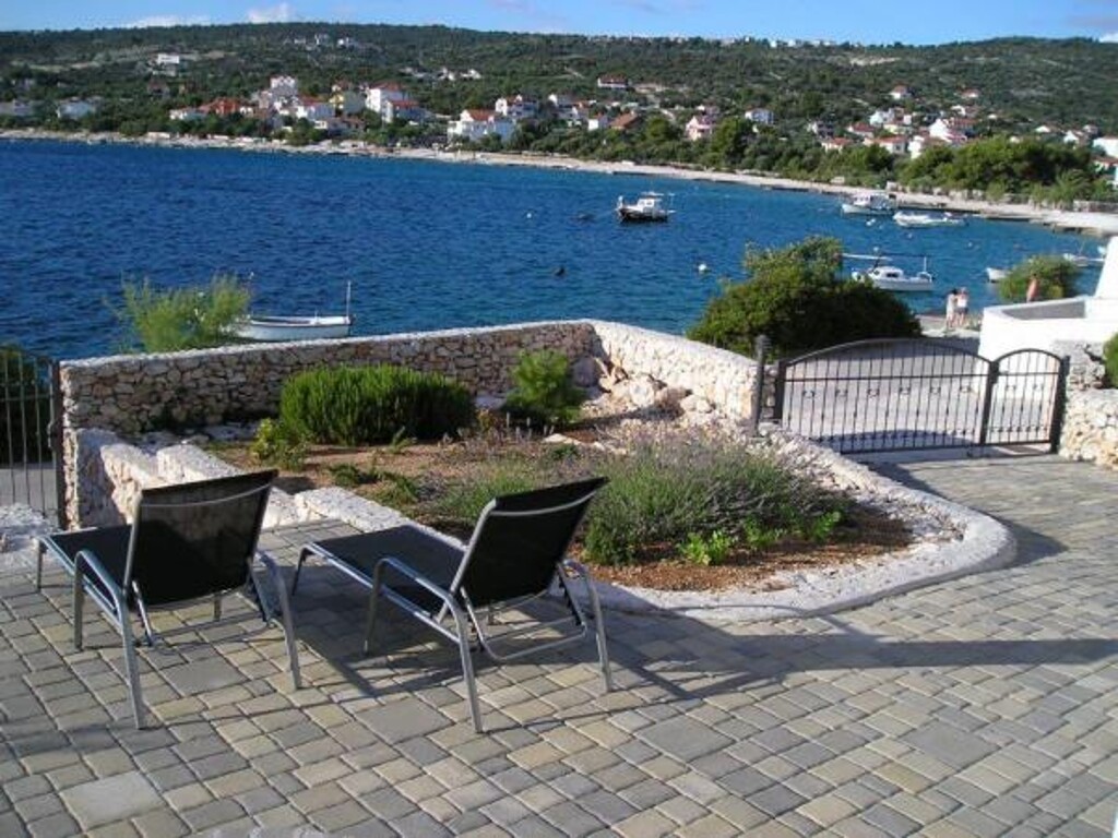 Image 3812559 - 9