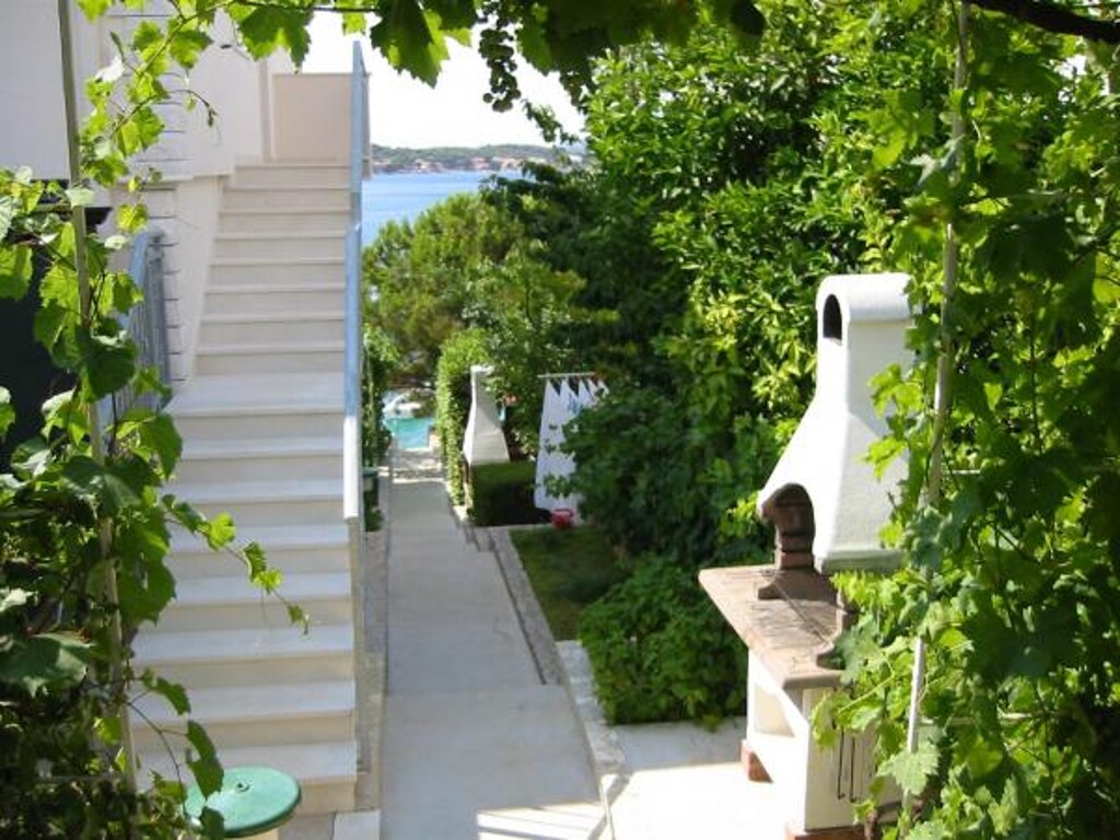 Image 3813788 - 4
