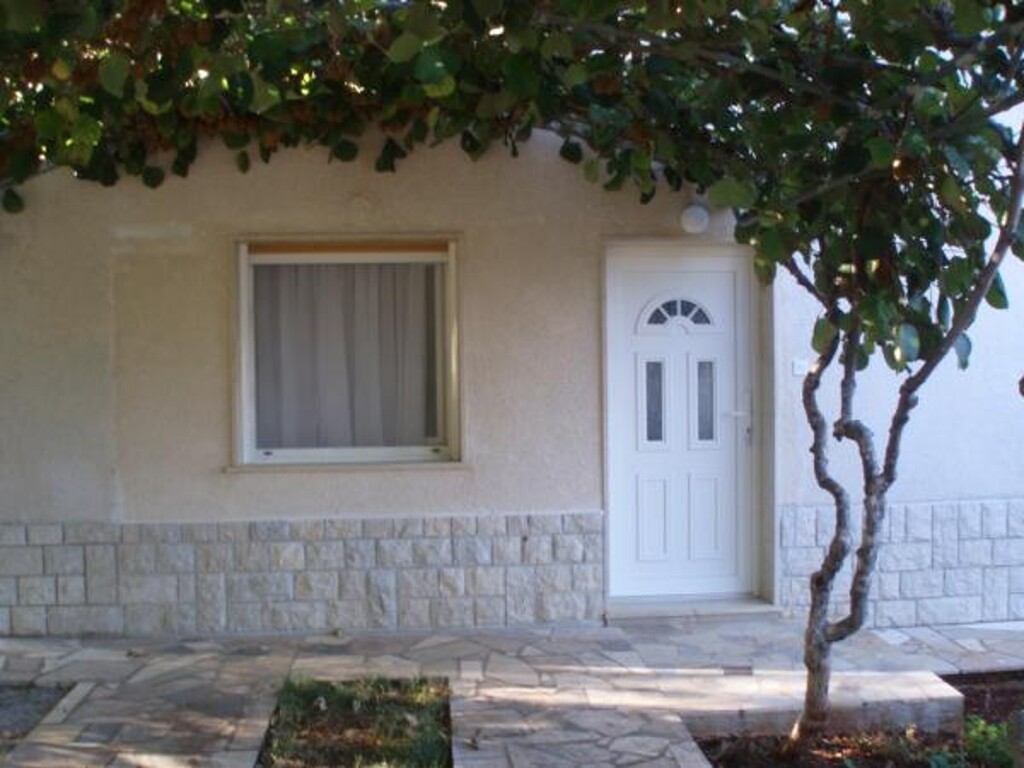 Image 3811484 - 5