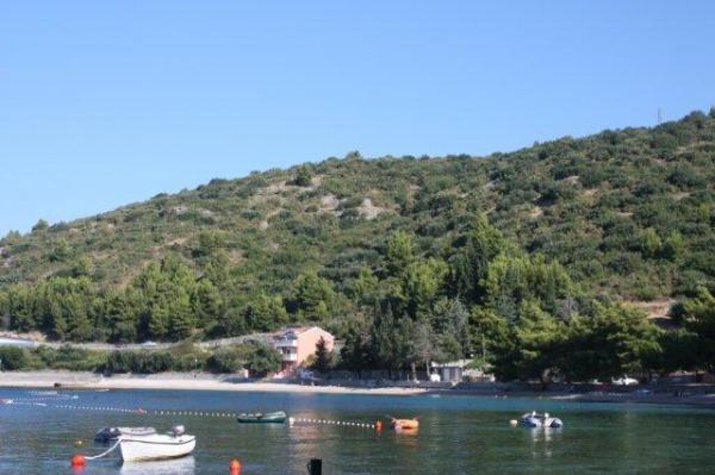 Image 3811420 - 16