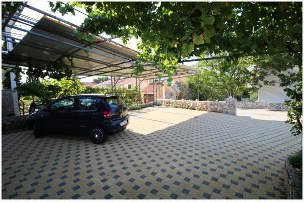 Image 3812038 - 3